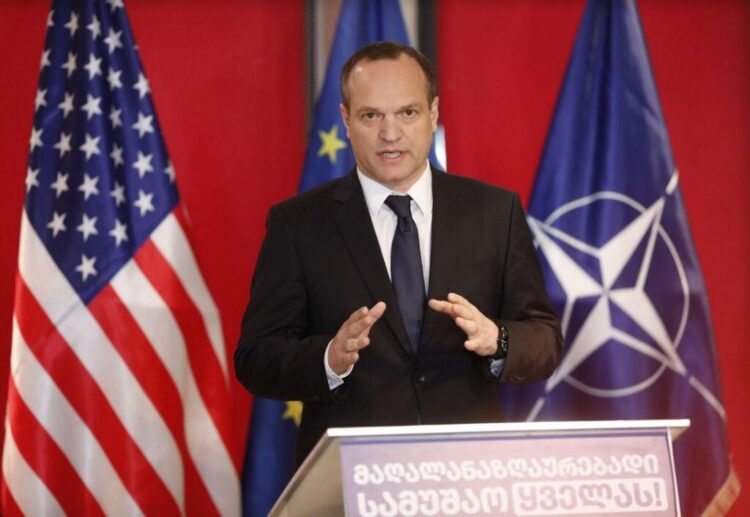 მივესალმები ნებისმიერი პოლიტპატიმრის თავისუფლებას – მამუკაც და ბადრიც იყვნენ პოლიტპატიმრები – პეტრე ცისკარიშვილი