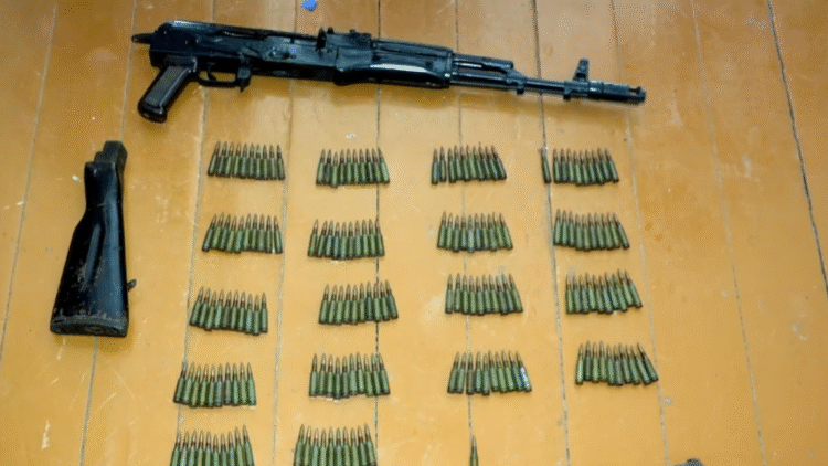 იმერეთსა და რეგიონებში უკანონო ცეცხლსასროლი იარაღები და საბრძოლო მასალა ამოიღეს