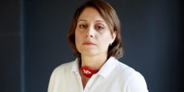 “გამოდით არასწორი, არარსებული რუსული სპეცოპერაციიდან და დაუბრუნდით საერთო წინააღმდეგობის ბრძოლას…”- ელენე ხოშტარია