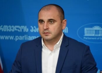 “ბოლო რამდენიმე დღე დამატებითი ისტერიკაა 4 ოქტომბრის მშვიდობიან რევოლუციაზე” – ლევან ხაბეიშვილი