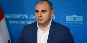 “ბოლო რამდენიმე დღე დამატებითი ისტერიკაა 4 ოქტომბრის მშვიდობიან რევოლუციაზე” – ლევან ხაბეიშვილი