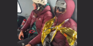 მაშველებმა თეთნულდის მწვერვალზე მყოფი დაშავებული ტურისტის სიცოცხლე გადაარჩინეს