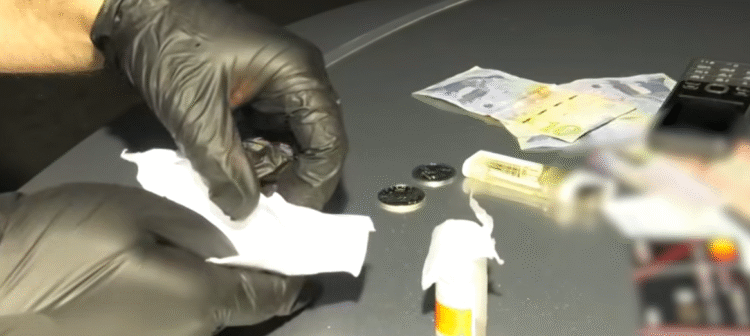 იმერეთში ნარკოდანაშაულის ბრალდებით პოლიციელი დააკავეს