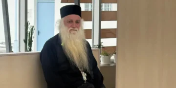 ამბიონი წამართვეს, ამიერიდან ჩემი ამბიონი იქნება რუსთაველის გამზირი -არქიმანდრიტი დოროთე ყურაშვილი