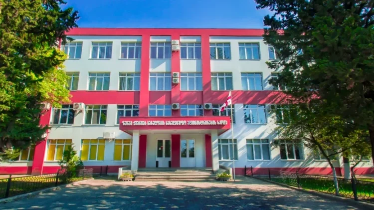 ზურაბ ჟვანიას სახელობის სახელმწიფო ადმინისტრირების სკოლა  ქუთაისიდან თბილისში გადაიტანეს