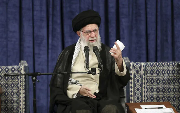 აიათოლა ალი ხამენეი განცხადებას ავრცელებს