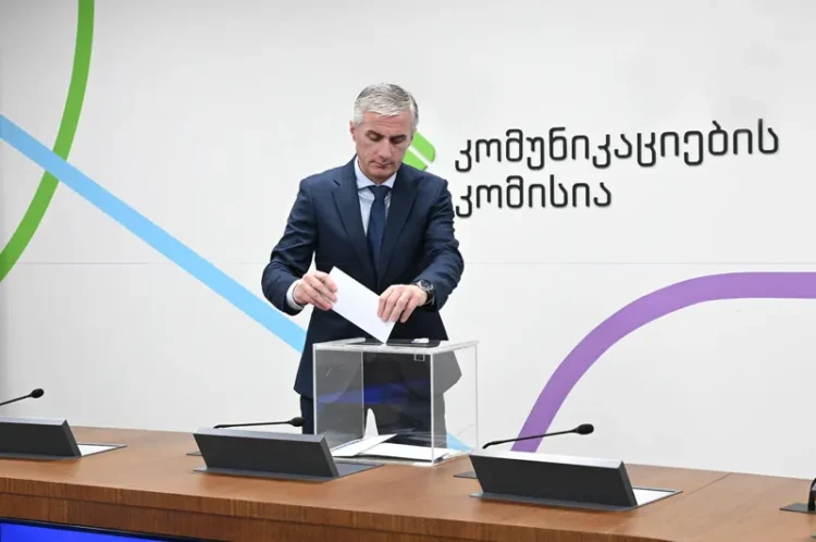 კომუნიკაციების კომისიის თავმჯდომარედ გოგა გულორდავა აირჩიეს