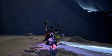 ხადას ხეობაში ტურისტი ზვავმა ჩაიტანა