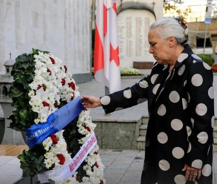 ჩვენს ქართველ პარტნიორებთან ერთად ვიხსენებთ